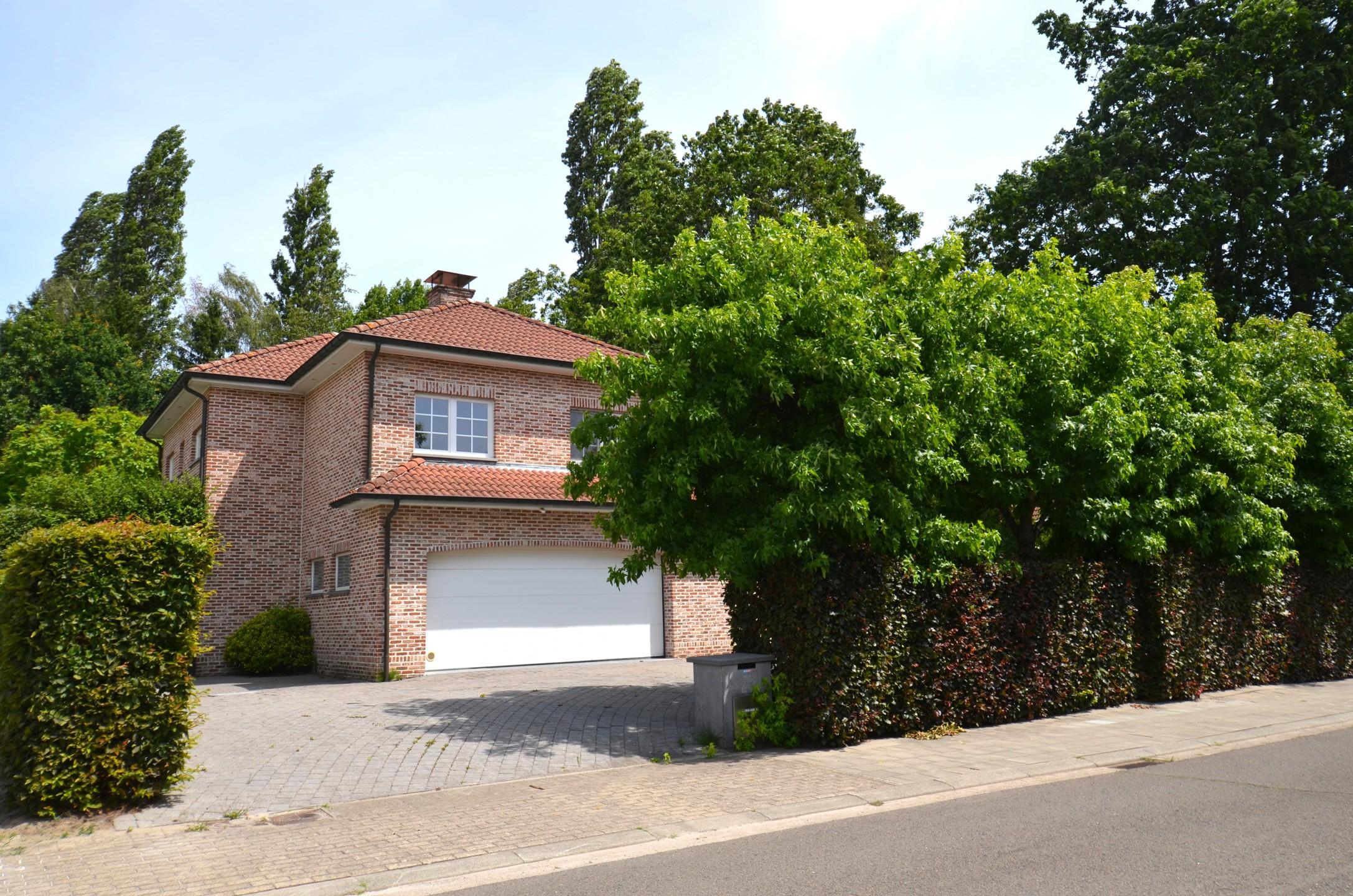 Energiezuinige villa met bijhorende bouwgrond op 2.785 m²
